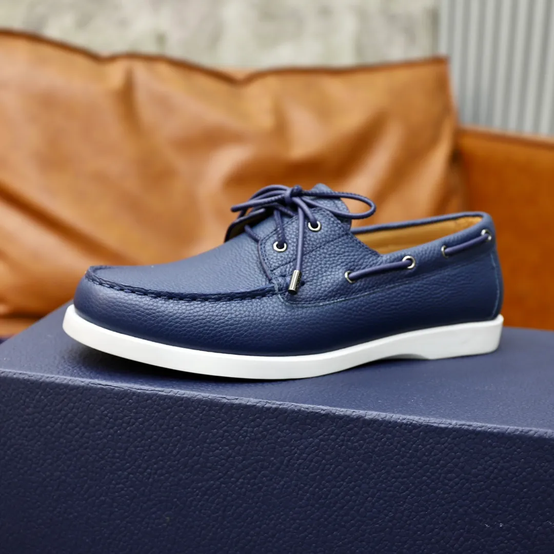 Ex-factory price: 540🙅‍♂️🙅‍♂️🙅‍♂️ Brand: Dior DIOR Standard code: Men's code 38/44 (45 can be customized) Grade: Same as the official website Material: Original cowhide stitching, cowhide lining, original TPU wear-resistant soft outsole Style categories: Leisure and sports version, footwear for driving, young fashion, European and American trends, British style Color: actual picture color